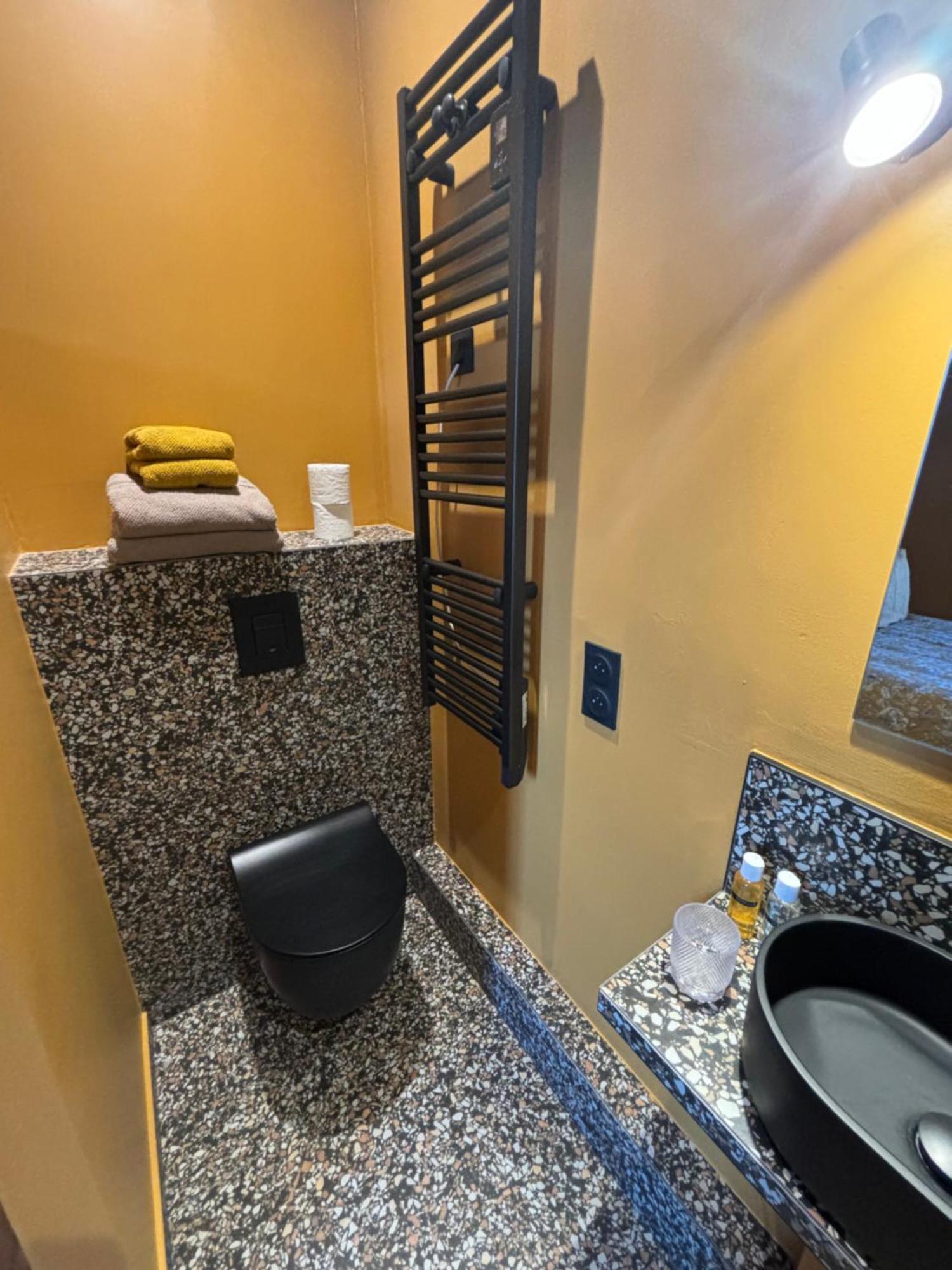 La Hacienda Negra Bed & Breakfast Saint-Jouan-des-Guerets Luaran gambar